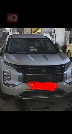 ميتسوبيشي اوتلاندر